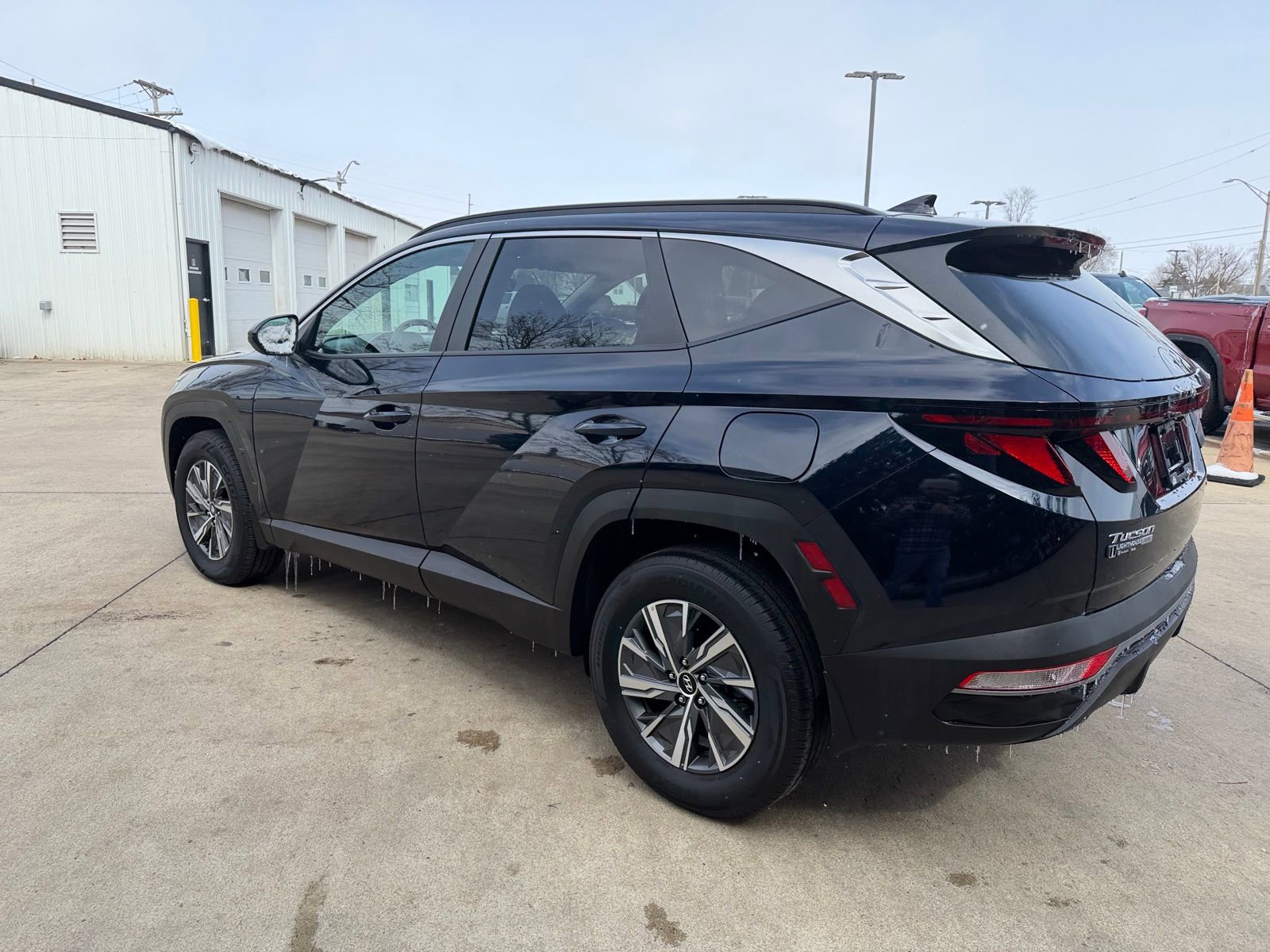 Used 2024 Hyundai Tucson Blue image 9