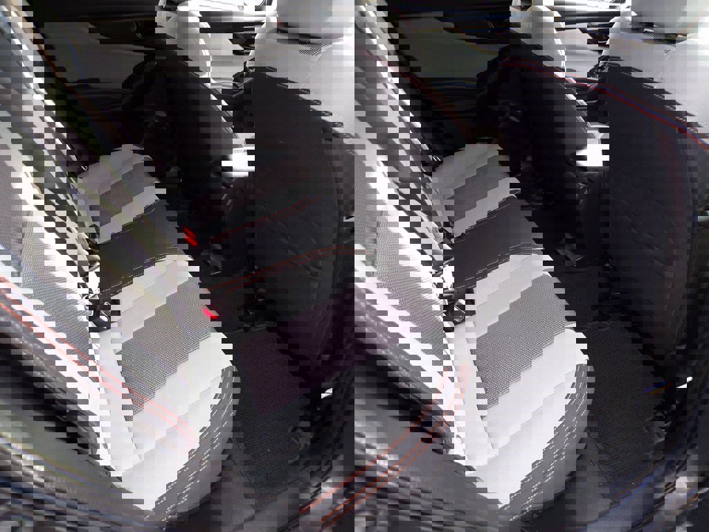 Used 2023 Subaru Crosstrek 2.0i Premium image 14