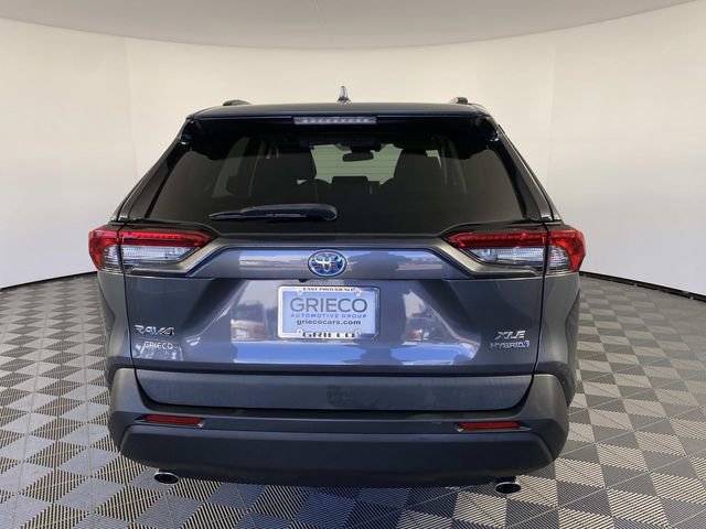 Used 2020 Toyota RAV4 XLE w/ XLE Grade Weather Package AWD/4WD image 7