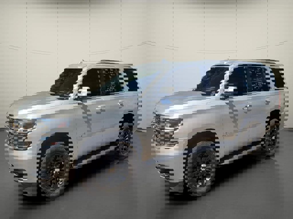 Used 2019 Chevrolet Tahoe LT image 3