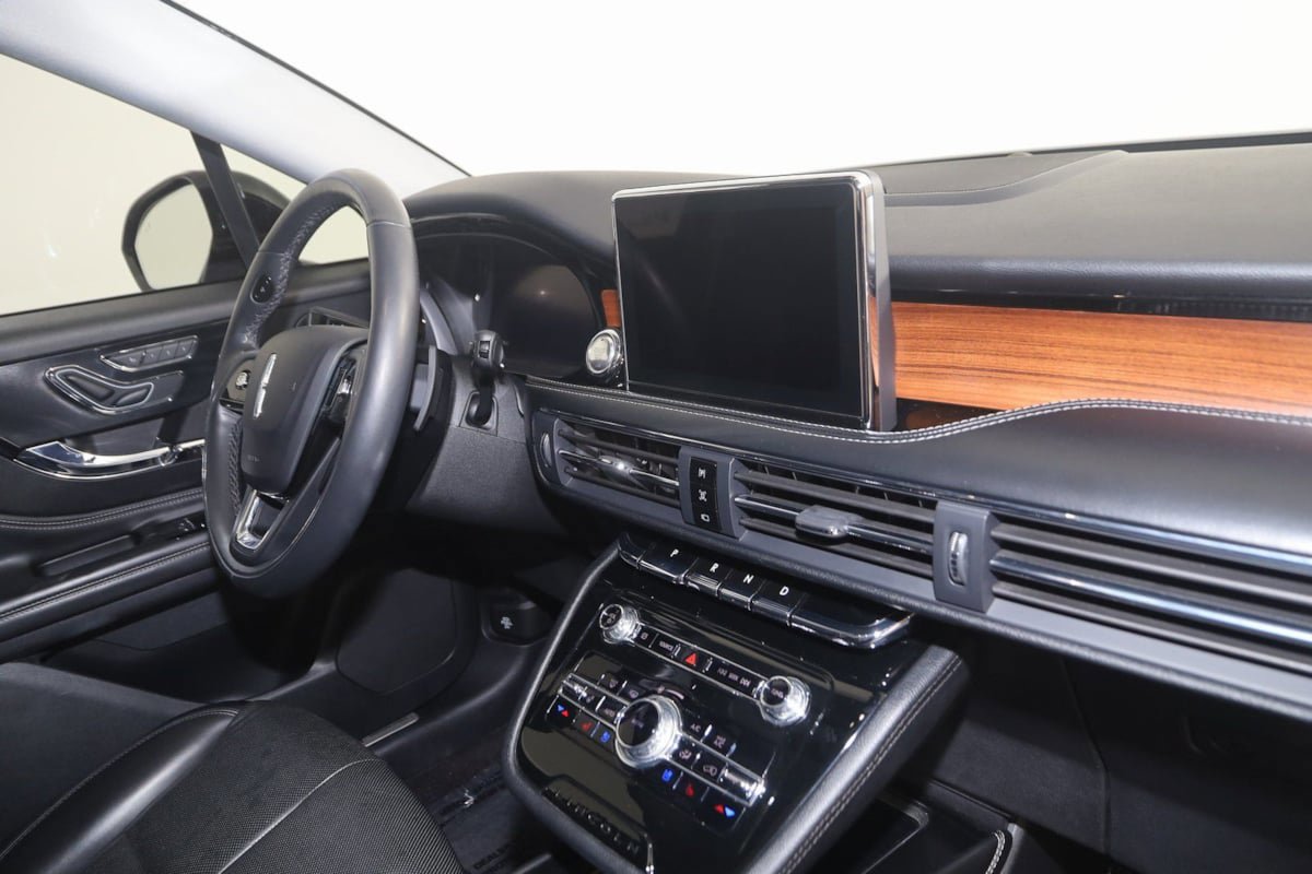 Used 2021 Lincoln Corsair Reserve w/ Equipment Group 201A AWD/4WD image 40