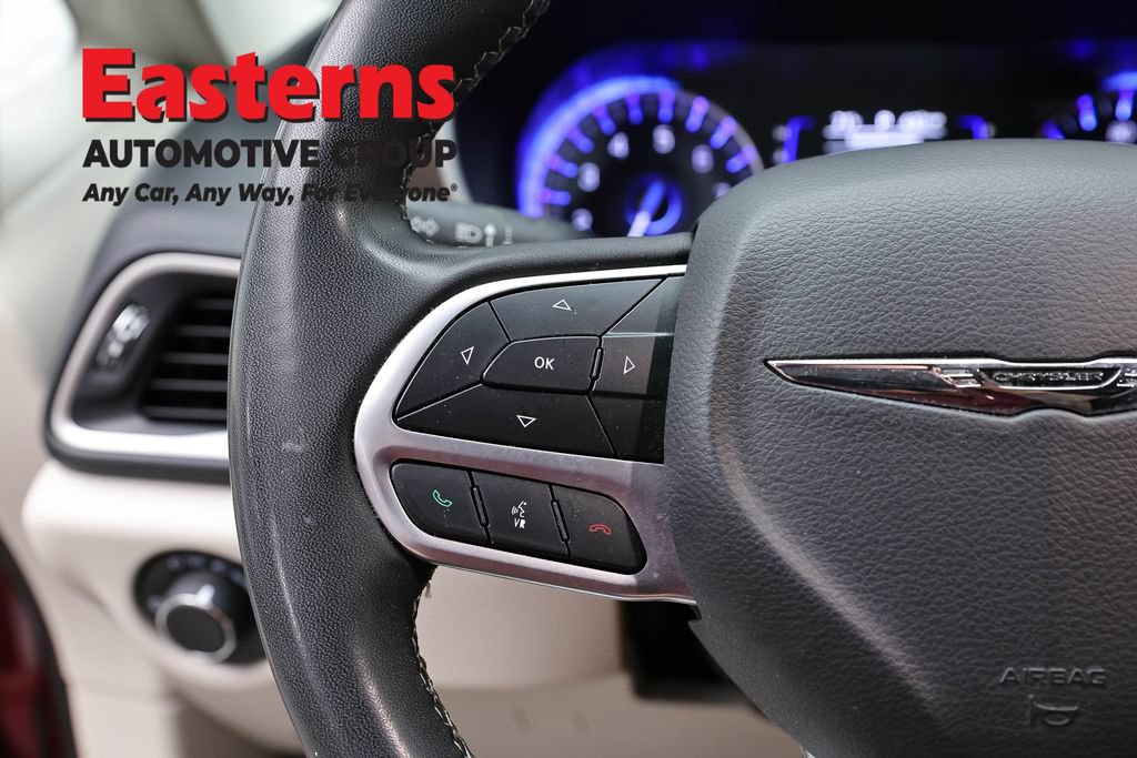 Used 2023 Chrysler Voyager LX FWD image 15