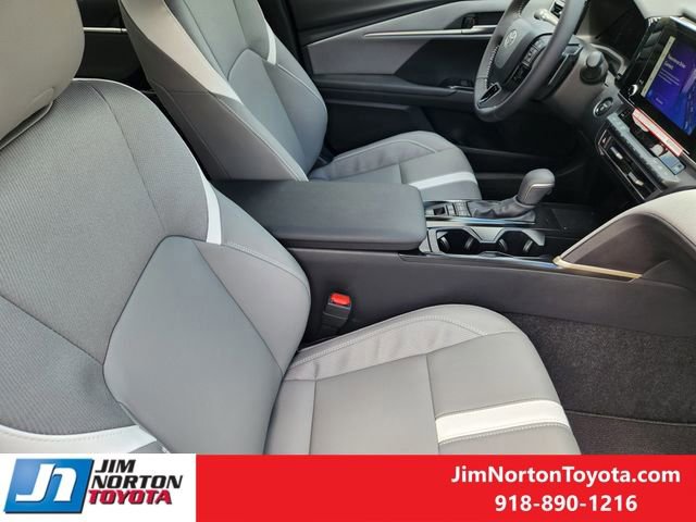 New 2026 Toyota Camry SE w/ Convenience Package AWD/4WD image 13