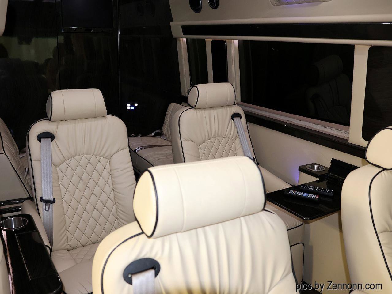 Used 2018 Mercedes-Benz Sprinter 3500 image 33