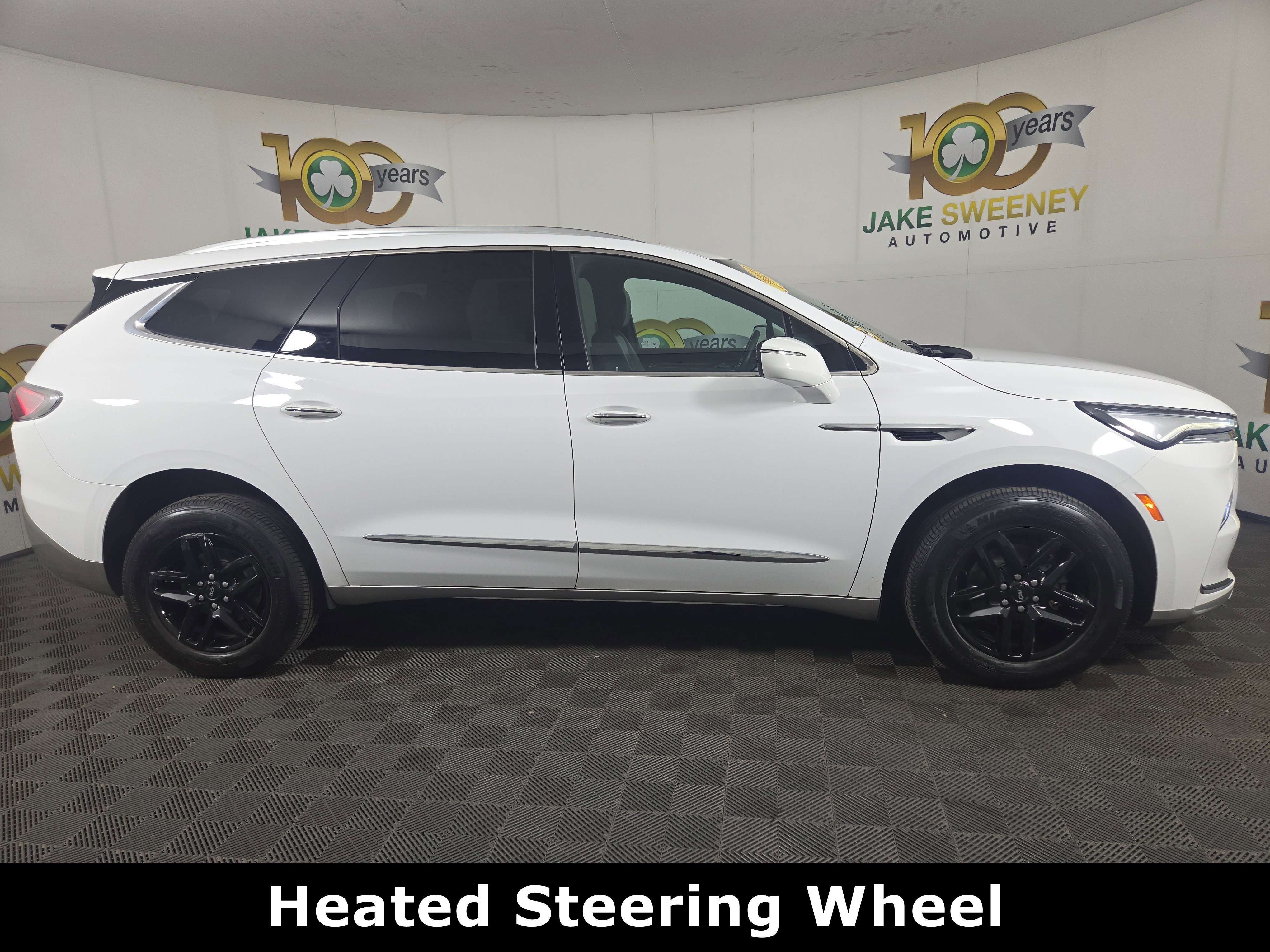 Used 2023 Buick Enclave Essence w/ Experience Buick Package image 10