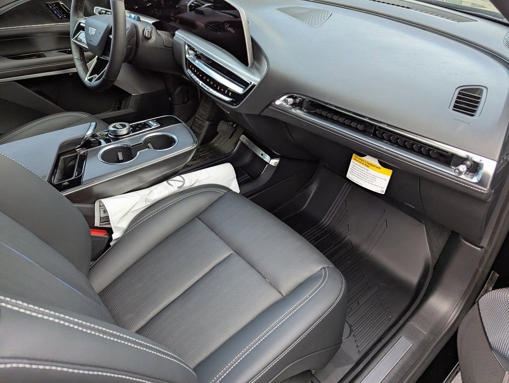 New 2026 Cadillac Lyriq Premium Sport w/ LPO, Floor Liner Package image 18