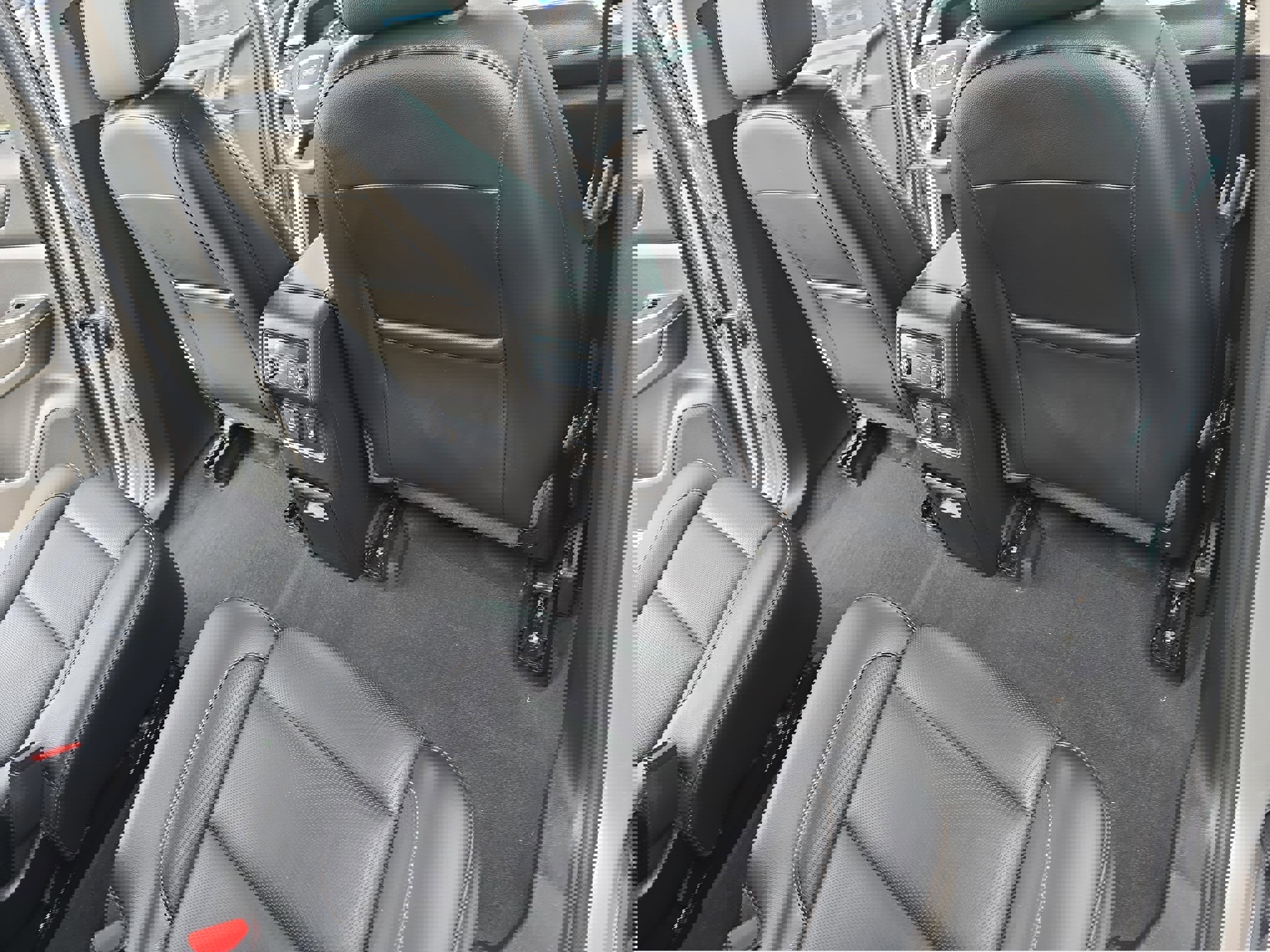 Used 2018 GMC Acadia SLT image 12