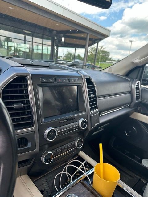 Used 2021 Ford Expedition Platinum AWD/4WD image 12