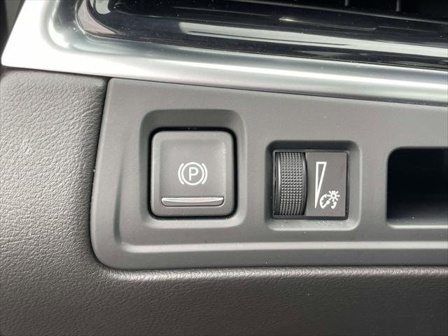 Used 2022 Cadillac XT6 Premium Luxury image 18