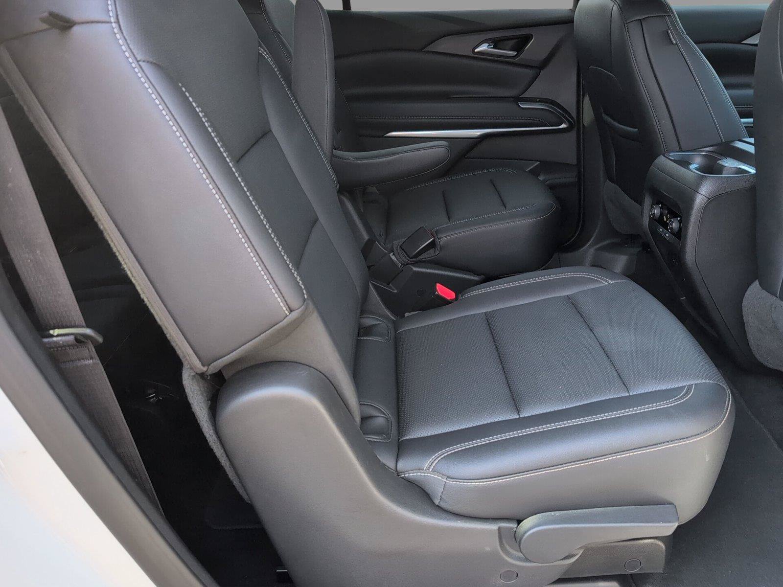 Certified 2025 Chevrolet Traverse LT AWD/4WD image 37