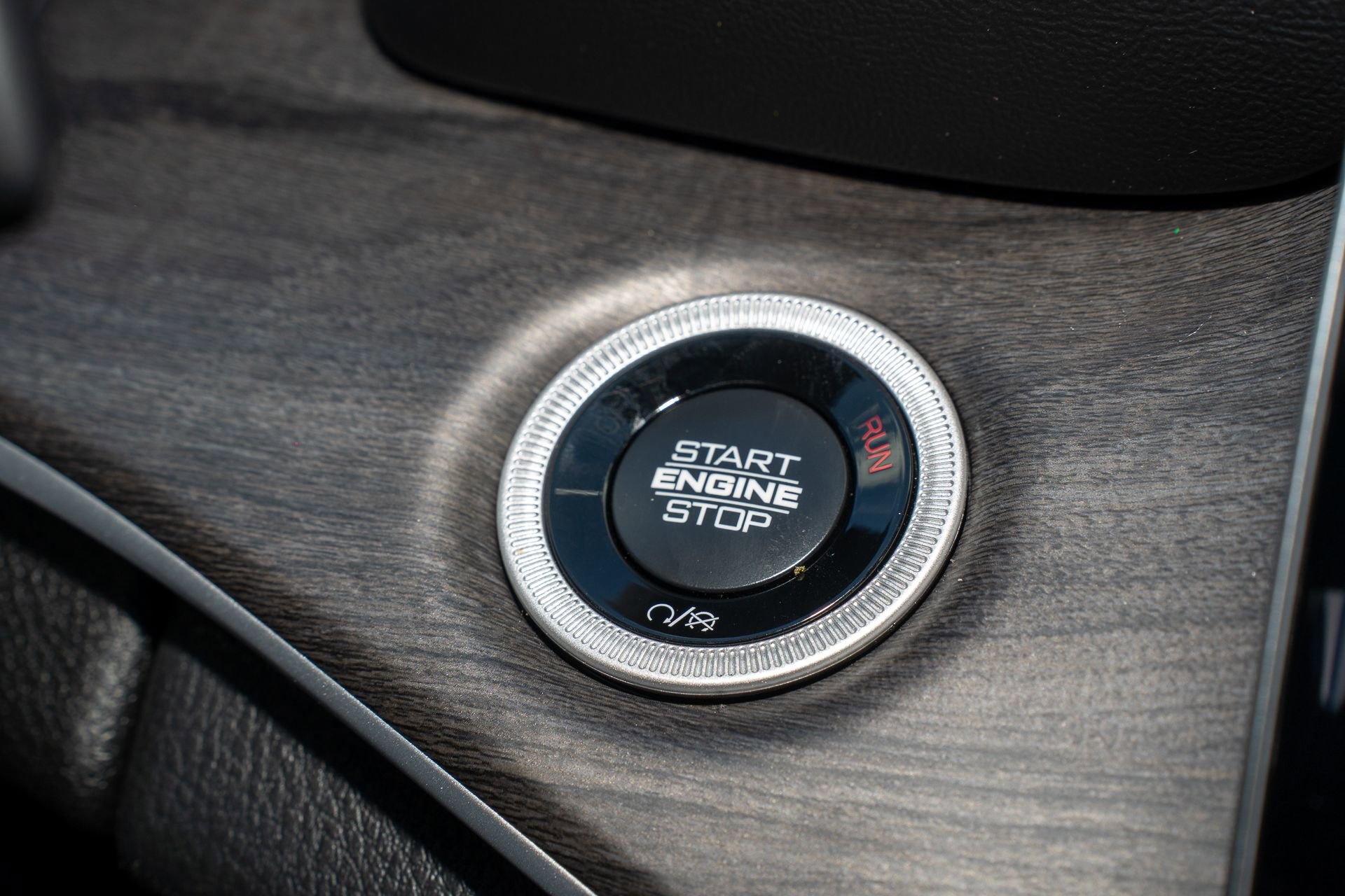 Used 2025 Jeep Grand Cherokee Limited image 31