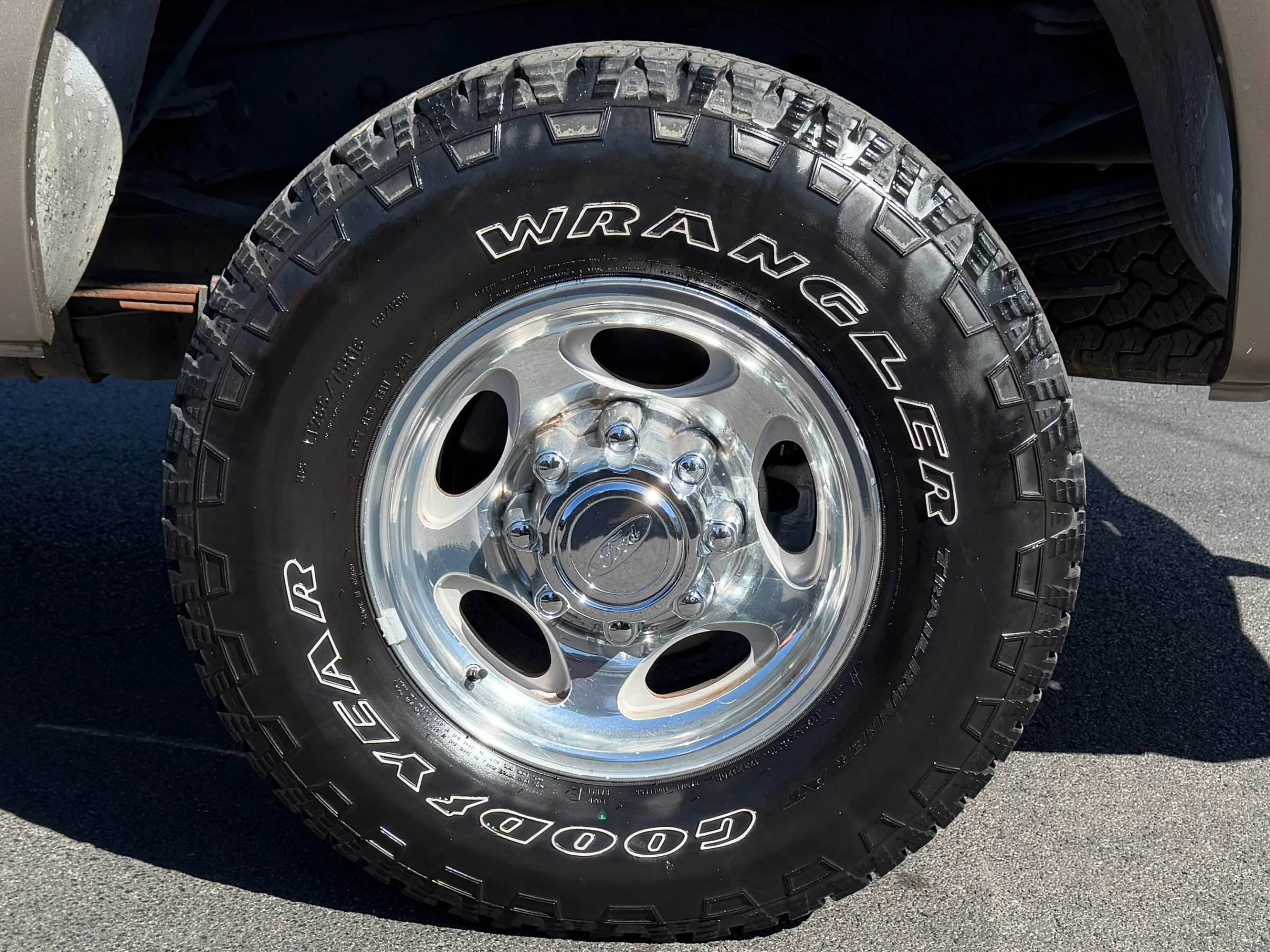 Used 2004 Ford F250 Lariat image 12