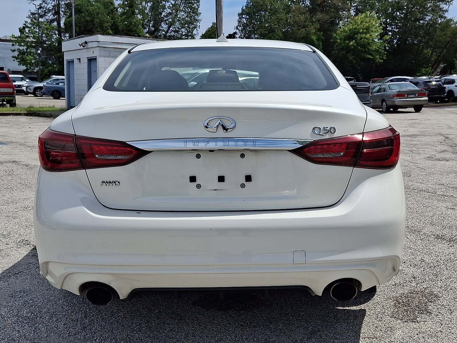 Used 2019 INFINITI Q50 Luxe w/ Essential Package (3.0T Luxe) AWD/4WD image 5