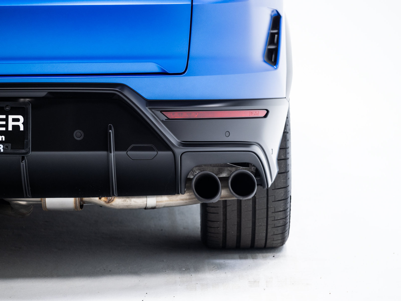 Used 2025 Lamborghini Urus SE AWD/4WD image 30