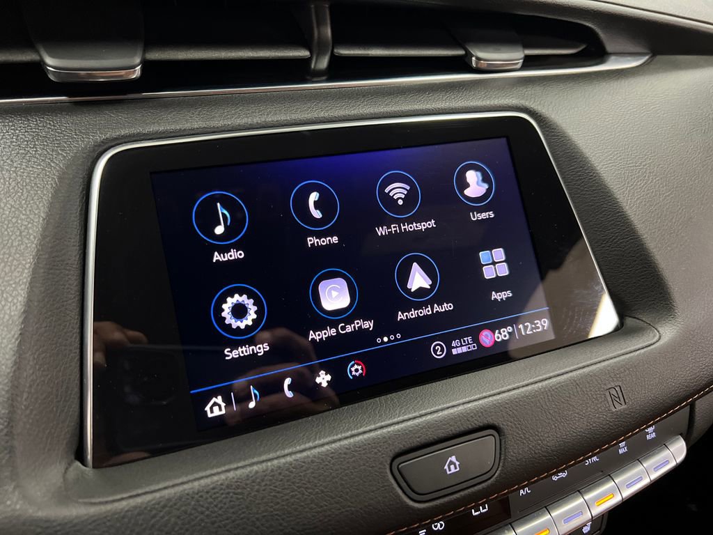 Used 2020 Cadillac XT4 Premium Luxury FWD image 21