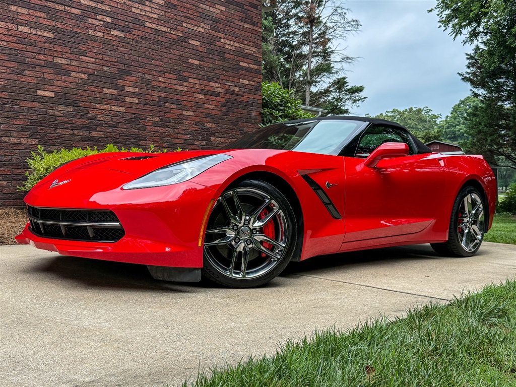 Used 2014 Chevrolet Corvette Stingray Convertible w/ 2LT Preferred Equipment Group RWD image 2
