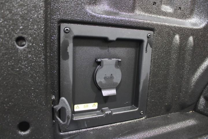 Used 2024 Ford F150 XLT w/ XLT Black Appearance Package image 14