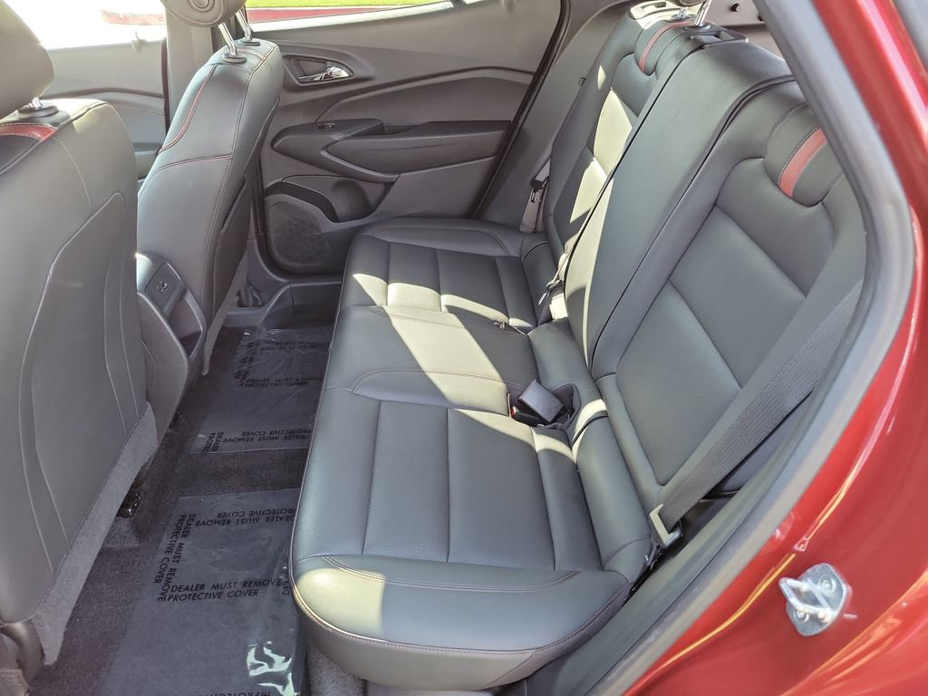 Used 2024 Chevrolet Trax RS w/ Sunroof Package image 24