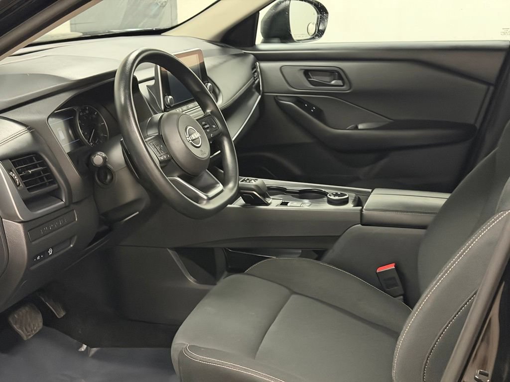 Used 2024 Nissan Rogue S AWD/4WD image 26