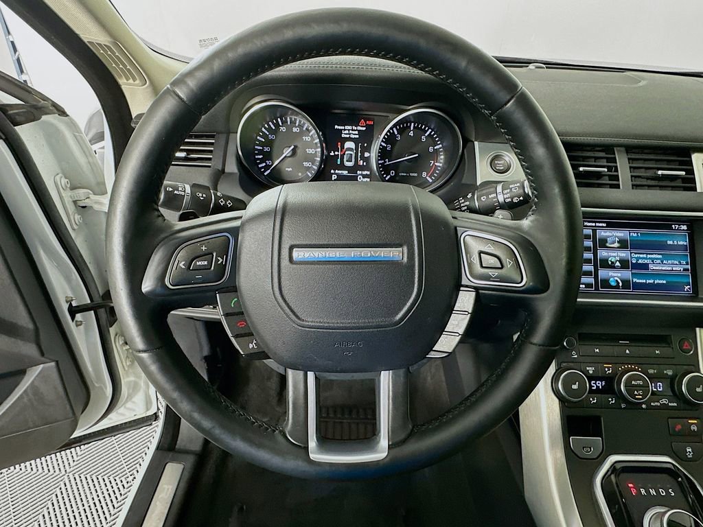 Used 2015 Land Rover Range Rover Evoque Pure image 11
