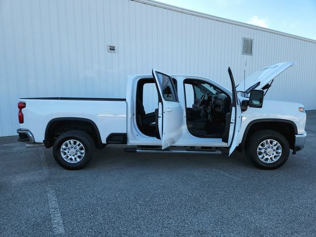 Used 2023 Chevrolet Silverado 2500 LT w/ Convenience Package AWD/4WD image 19