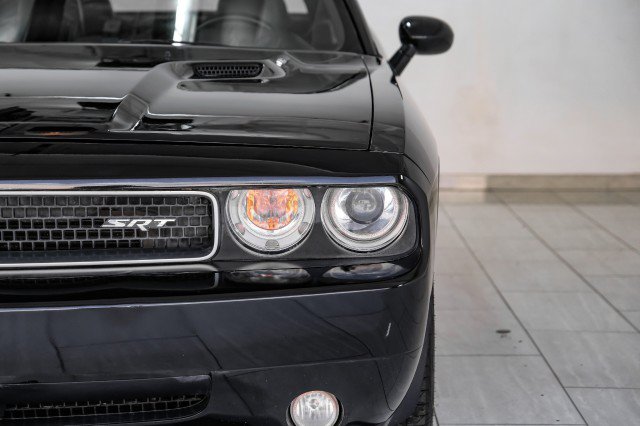 Used 2009 Dodge Challenger SRT8 w/ SRT Option Group II RWD image 37