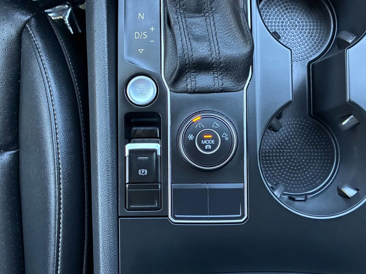 Used 2018 Volkswagen Atlas SE image 19