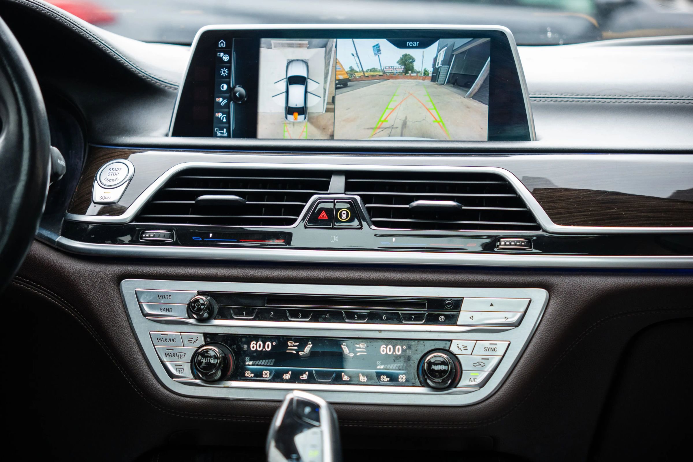 Used 2017 BMW 740i xDrive image 14