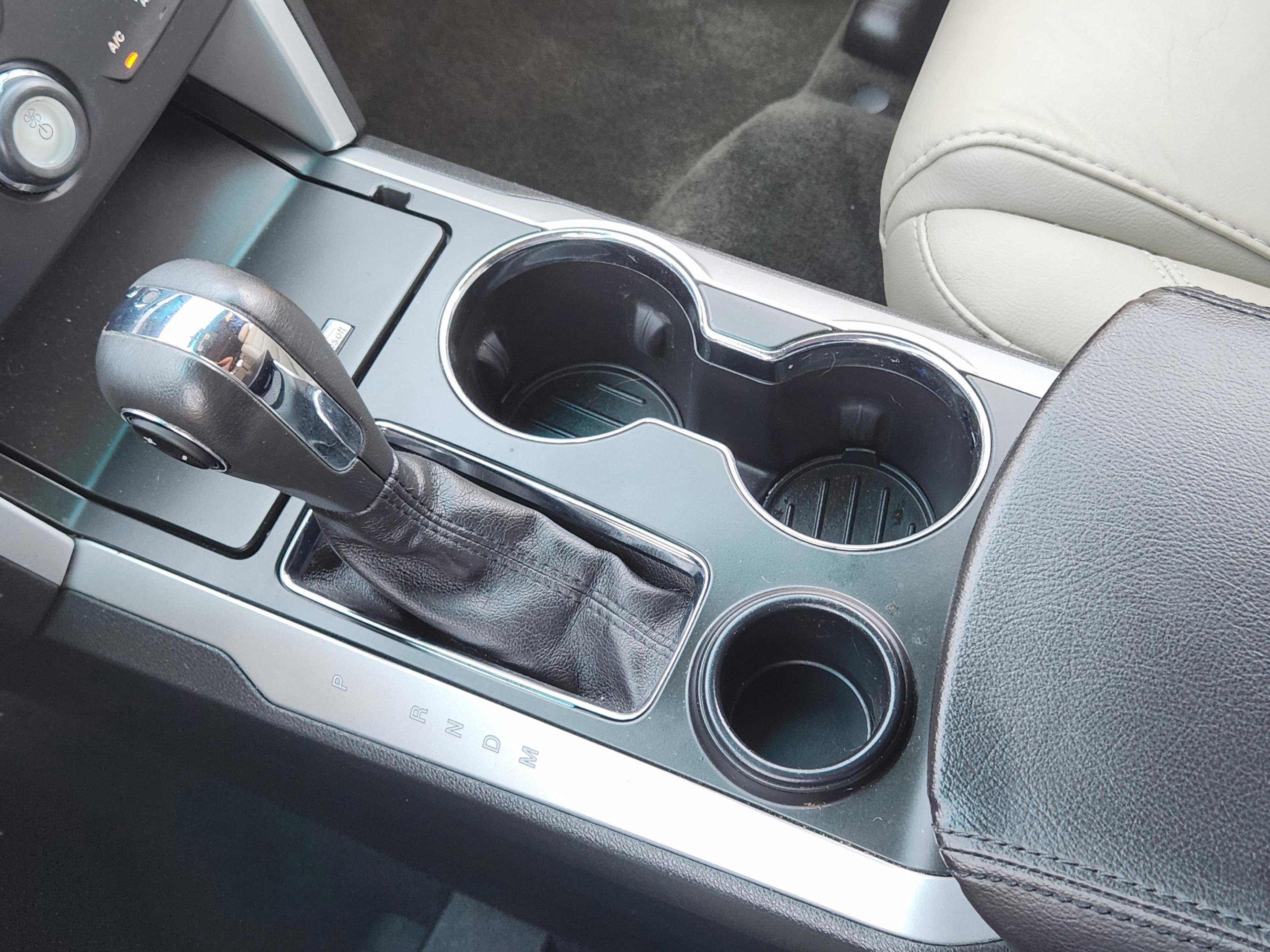 Used 2014 Ford Explorer XLT w/ Equipment Group 202A image 20