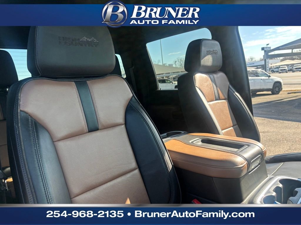 Used 2021 Chevrolet Silverado 3500 High Country image 22