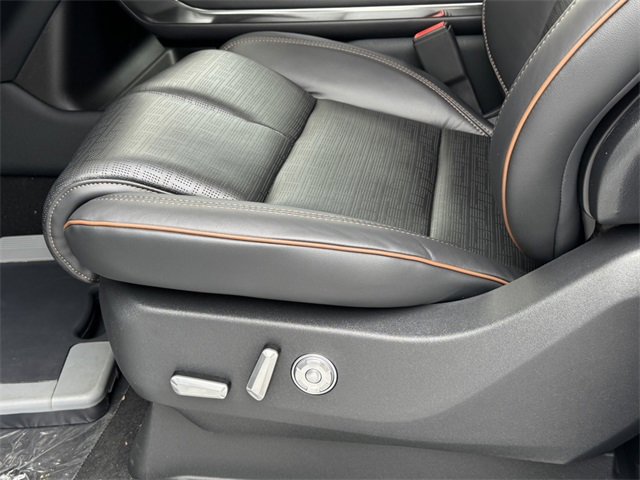 New 2025 Lincoln Navigator Black Label image 34
