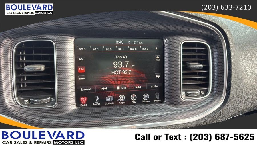 Used 2016 Dodge Charger R/T RWD image 16