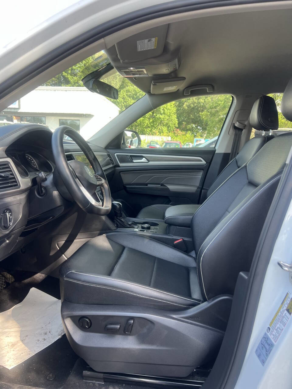 Used 2021 Volkswagen Atlas SE image 14