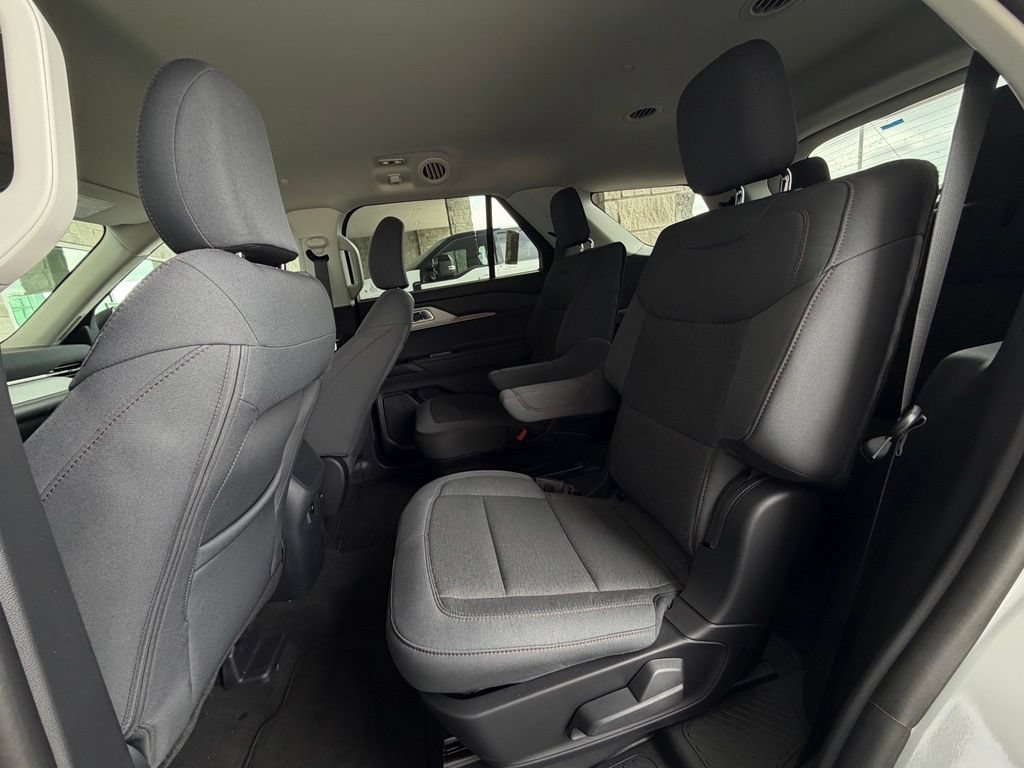 New 2026 Ford Explorer Active RWD image 20