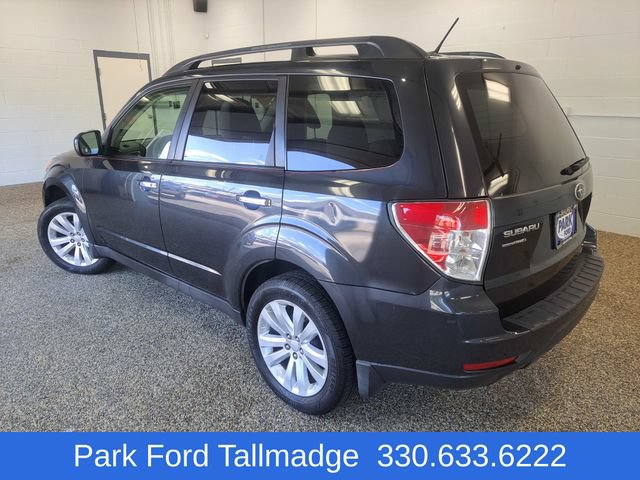 Used 2013 Subaru Forester 2.5X Premium w/ All-Weather Plus Pkg AWD/4WD image 7