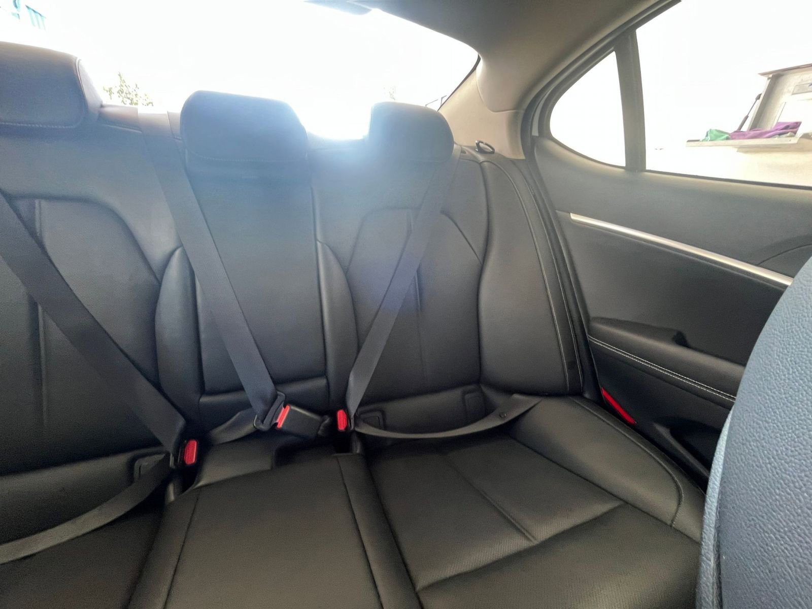 Used 2025 Genesis G70 2.5T image 39