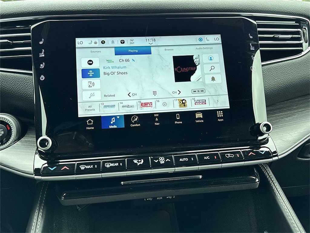 Used 2023 Jeep Wagoneer L Series II image 4