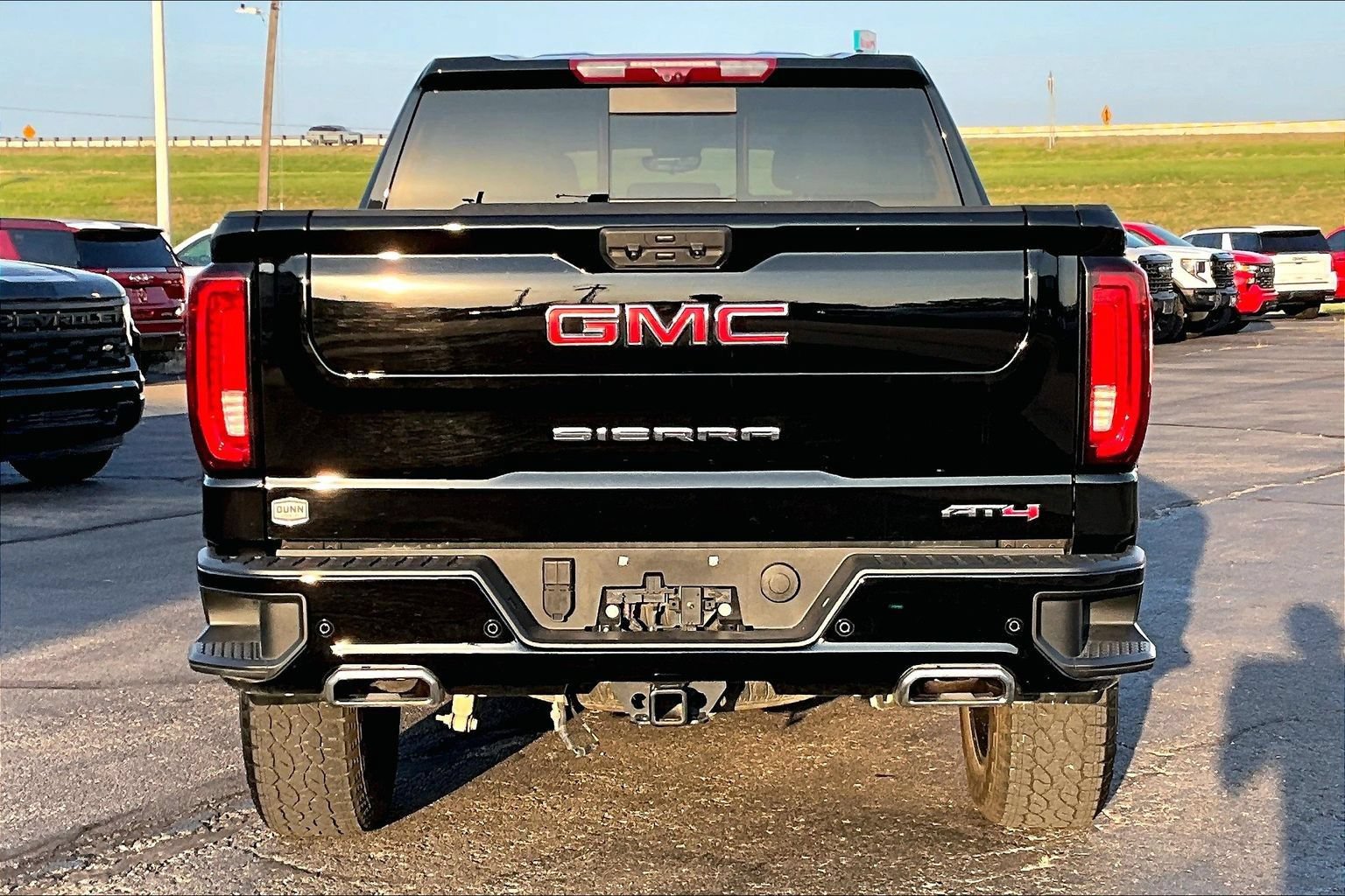 Used 2025 GMC Sierra 1500 AT4 w/ AT4 Premium Package AWD/4WD image 4