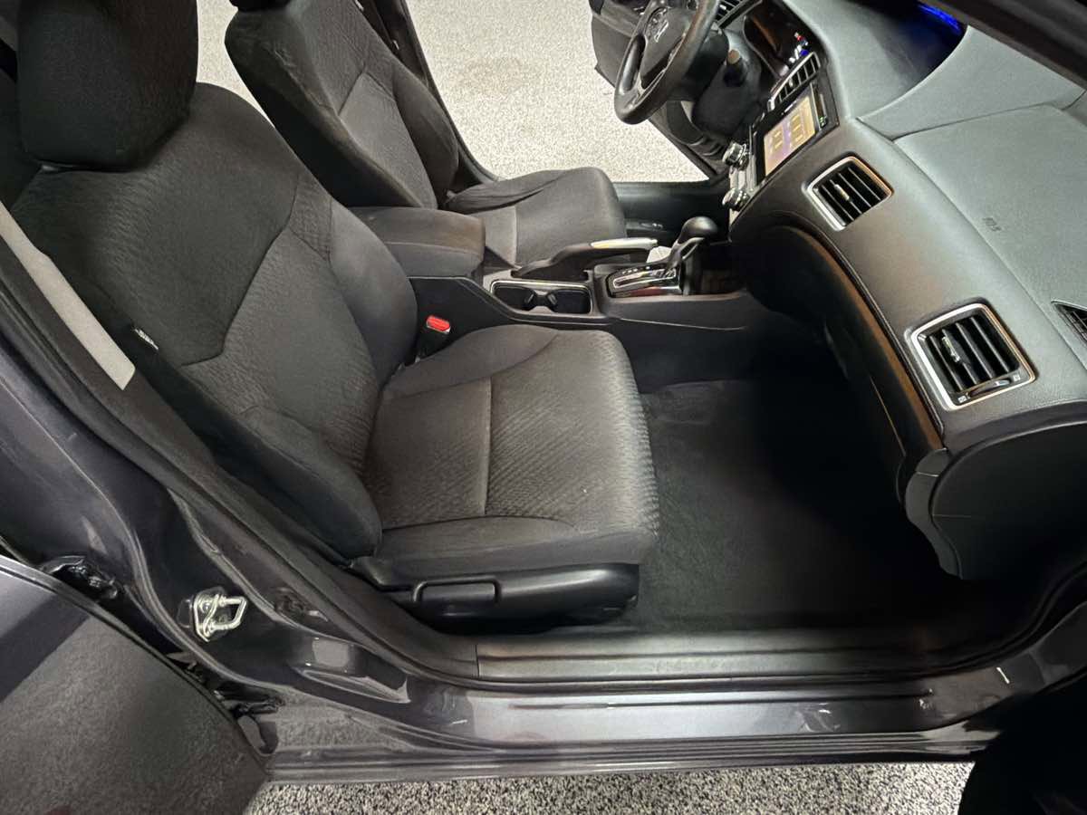 Used 2015 Honda Civic EX image 33