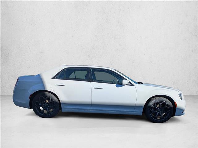 Used 2019 Chrysler 300 S image 4