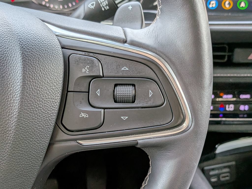 Used 2022 Buick Envision Essence w/ Technology Package I FWD image 28