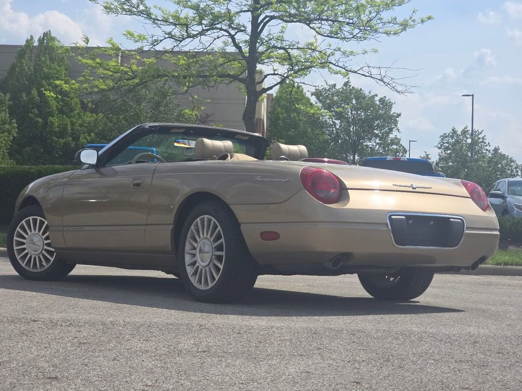 Used 2005 Ford Thunderbird RWD image 11