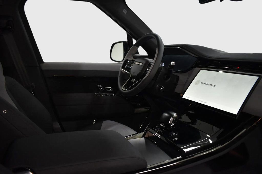 Used 2025 Land Rover Range Rover Sport SV Edition Two image 23
