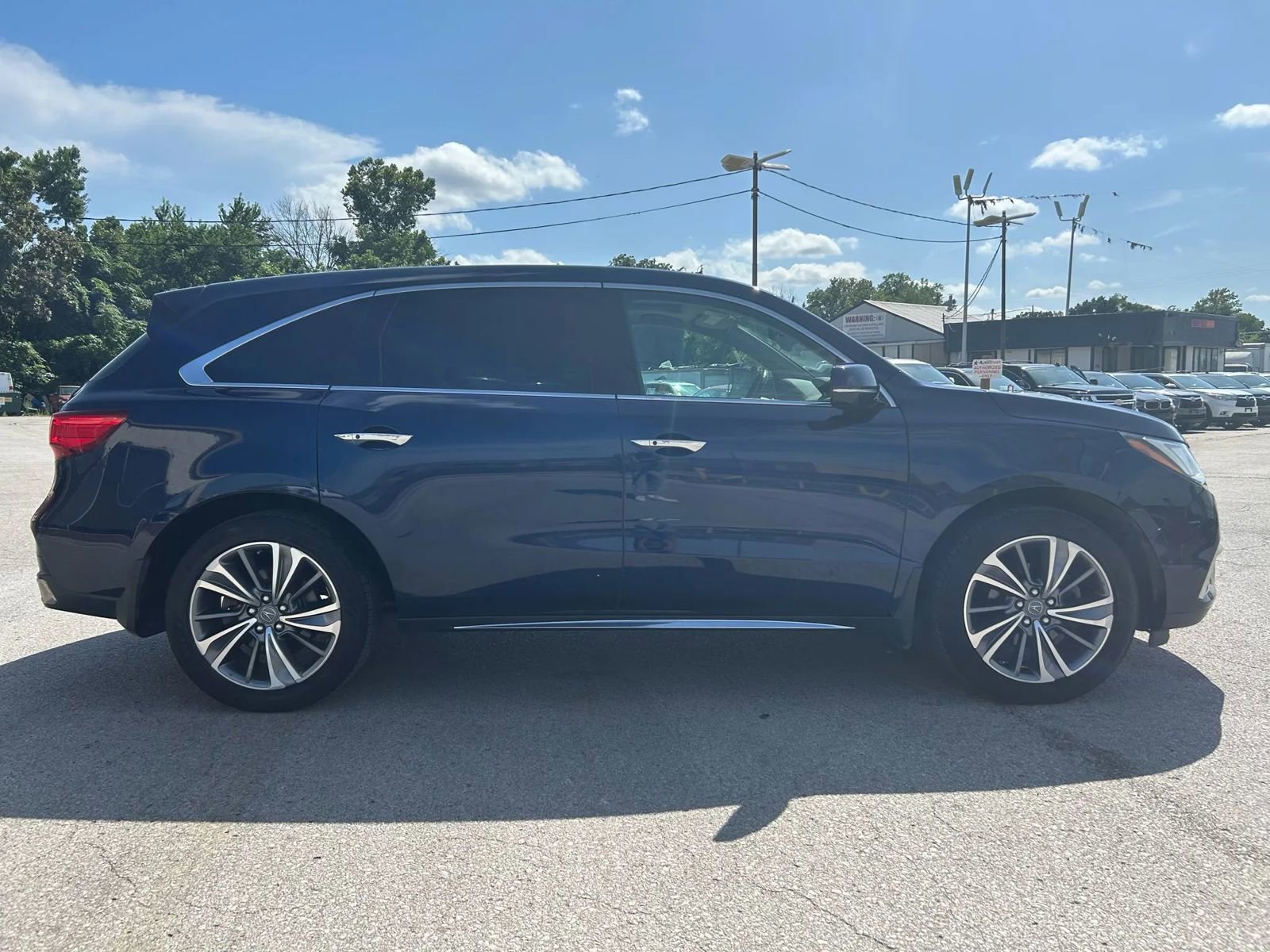 Used 2017 Acura MDX SH-AWD w/ Technology Package image 6