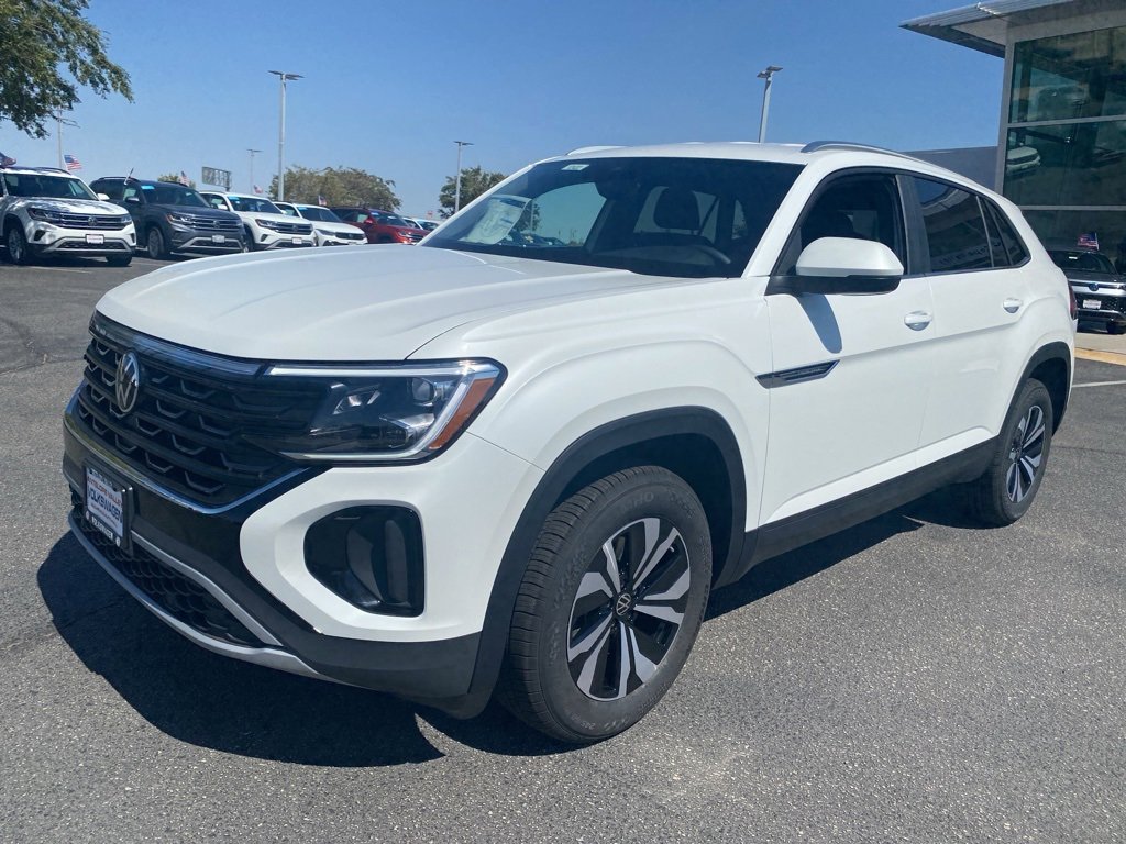 New 2026 Volkswagen Atlas Cross Sport SE image 3