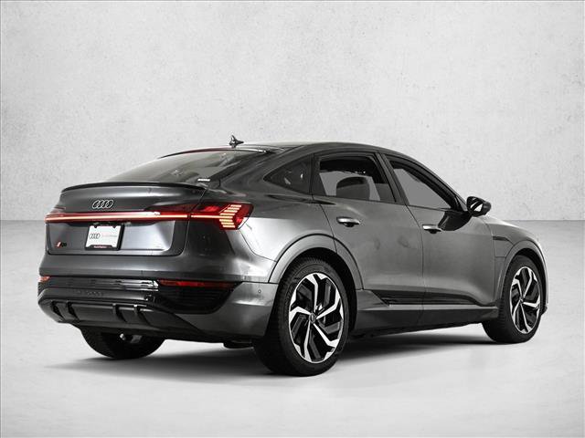 Used 2024 Audi Q8 e-tron Premium Plus AWD/4WD image 5