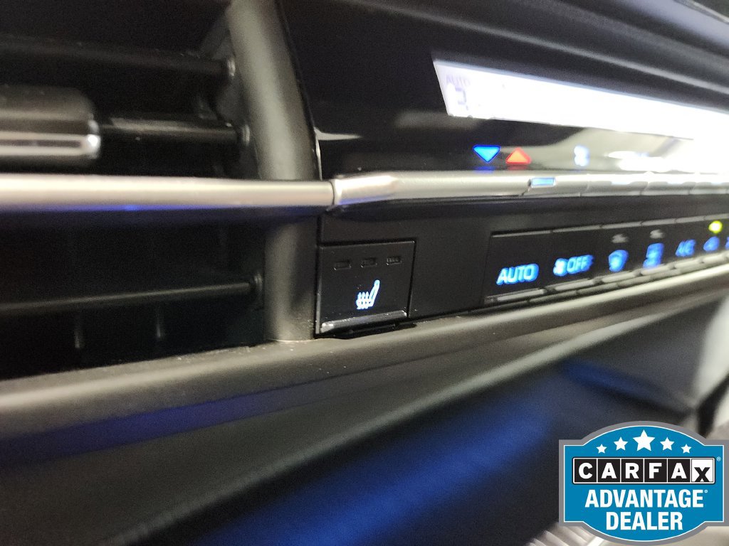 Used 2022 Toyota Sienna XSE FWD image 16