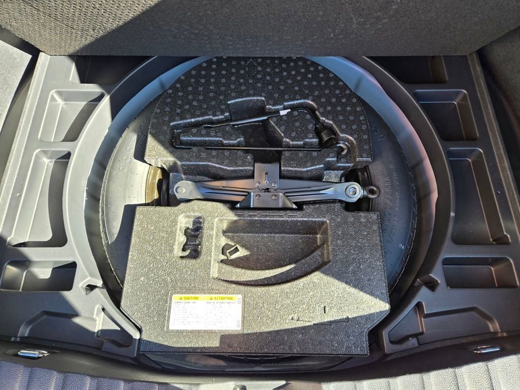 Used 2024 Toyota Corolla Cross L image 18