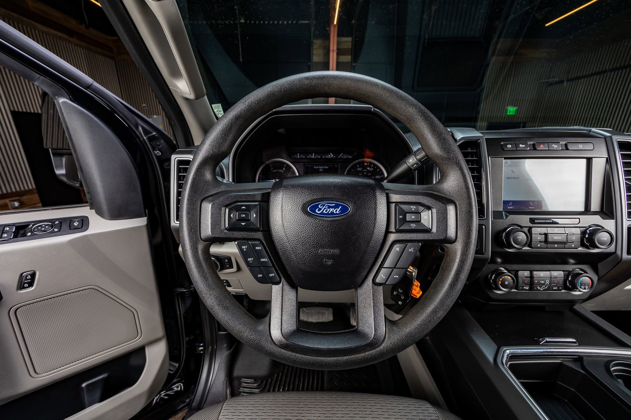 Used 2020 Ford F250 XLT w/ XLT Premium Package image 15