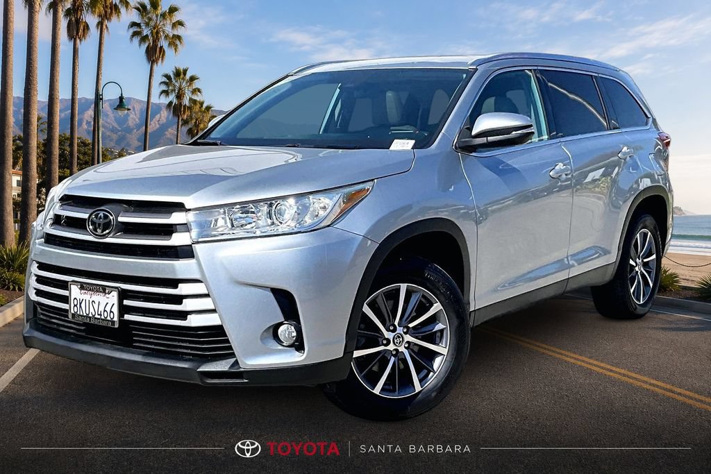 Used 2019 Toyota Highlander XLE w/ Carpet Mat Package (TMS) FWD image 3